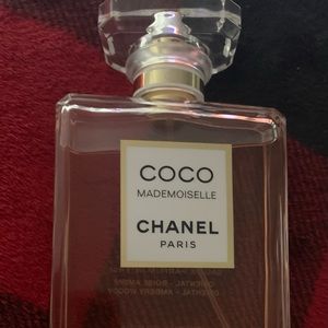 Coco Mademoiselle Chanel Paris